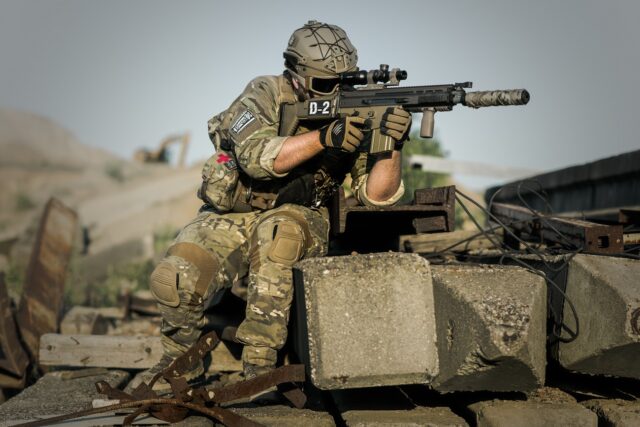 La privatización de la defensa: compañías militares privadas y mercenarios
