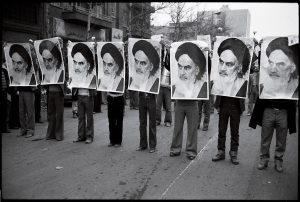 Historia de la Revolución iraní, el nacimiento de la República Islámica