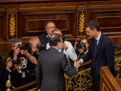 Un relevo exprés en el Gobierno de España