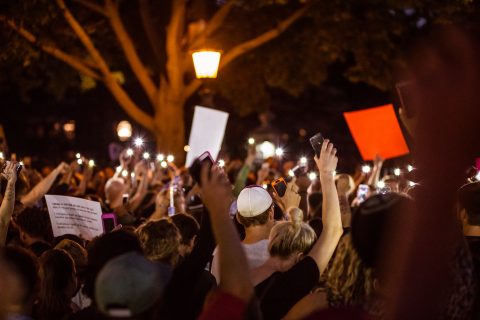 Las redes sociales, armas de la ciberdemocracia