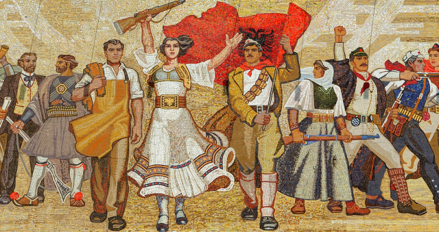 Albania, del aislacionismo al club de los 27