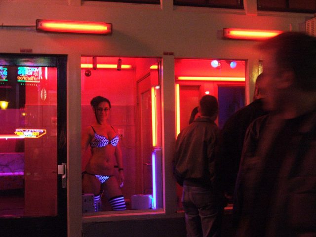 Detrás del turismo sexual: abusos, pobreza y tolerancia