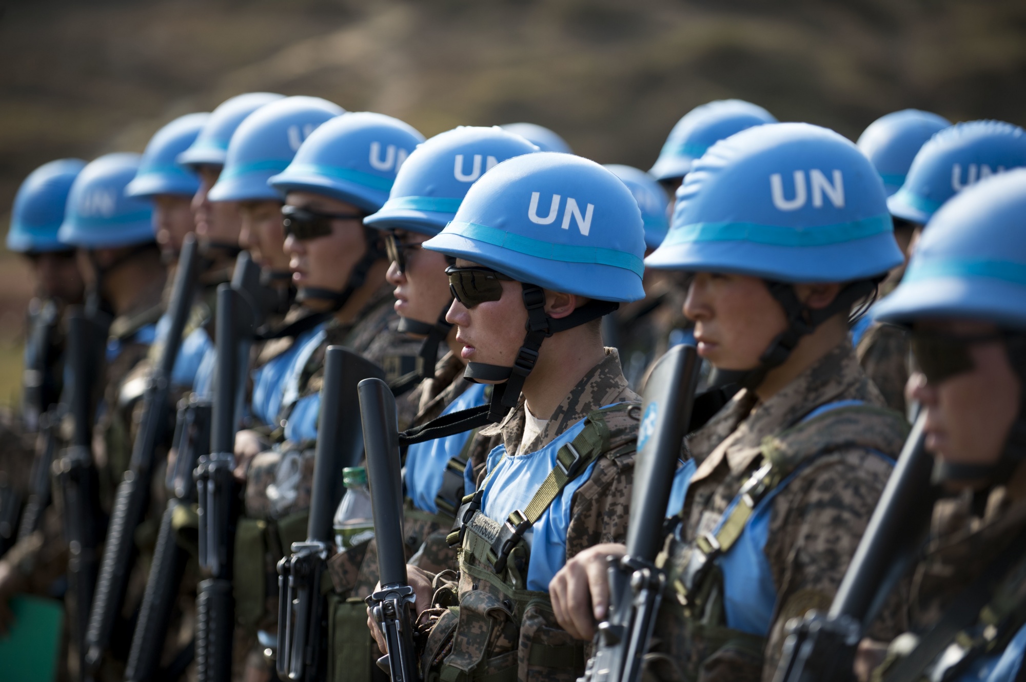 Los Cascos Azules Misiones De Paz En Zonas De Guerra El Orden 