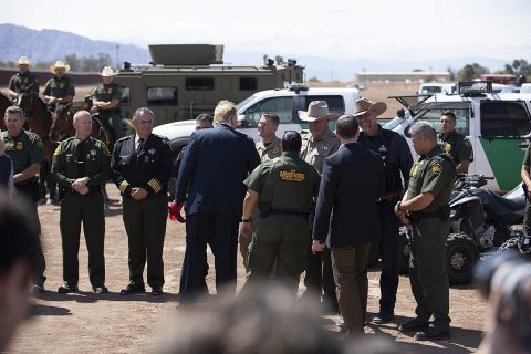 Trump está reduciendo la inmigración en Estados Unidos, y eso no es bueno para la economía