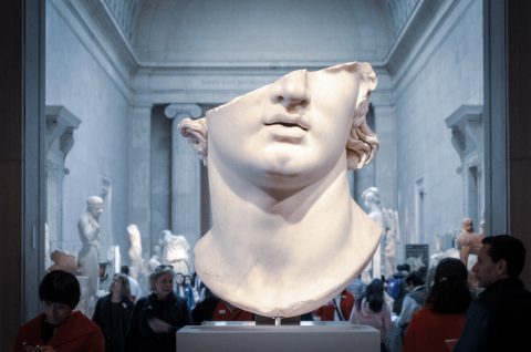 El Louvre y el Guggenheim, más embajadas que museos