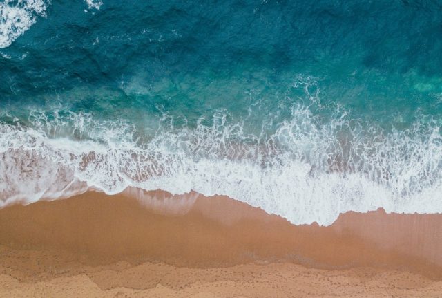 ¿Cuál es la diferencia entre la zona económica exclusiva y las aguas territoriales de un país?