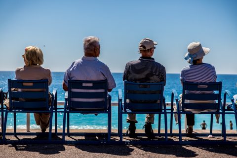 ¿Cómo sostener los sistemas de pensiones?