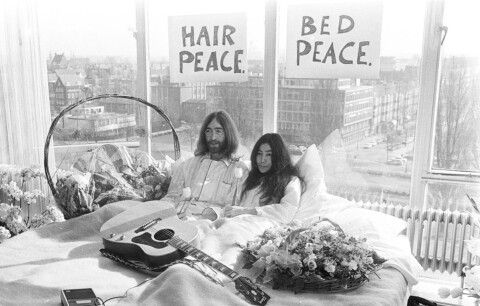 Cuando John Lennon y Yoko Ono nos colaron una canción protesta en forma de villancico