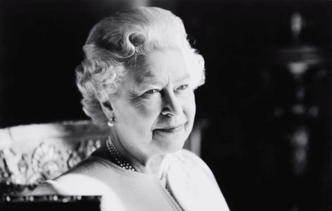 Isabel II: de ver morir un imperio a ser la última monarca global