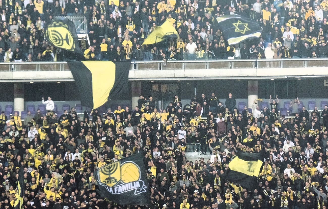 Fútbol y ultras islamófobos: los otros aliados radicales de Netanyahu en Israel