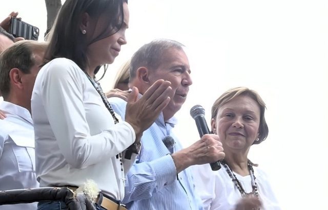 Del arresto al estallido social: tres escenarios si Edmundo González entra en Venezuela