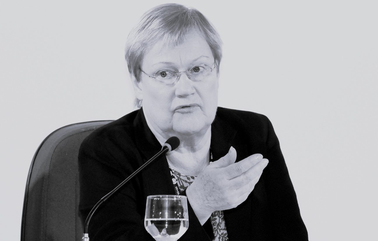 Por qué Ucrania no puede ser neutral como lo fue Finlandia: entrevista con Tarja Halonen