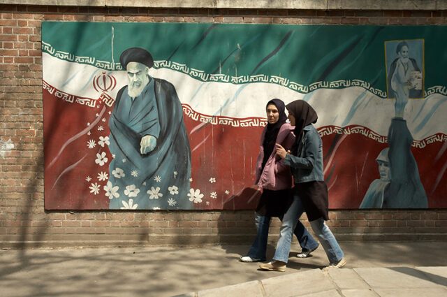 Irán previa
