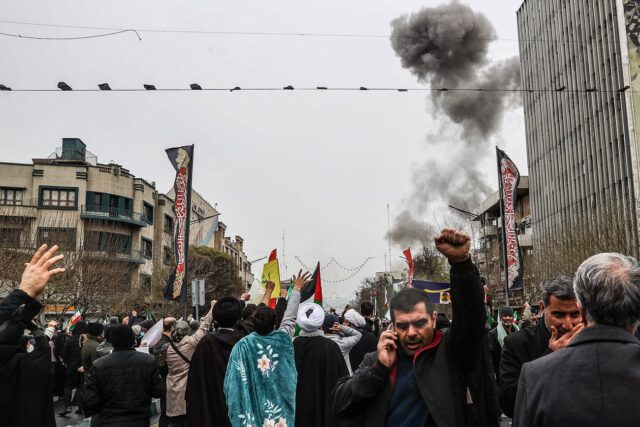 Por qué los bombardeos aéreos no bastan para acabar con el régimen iraní