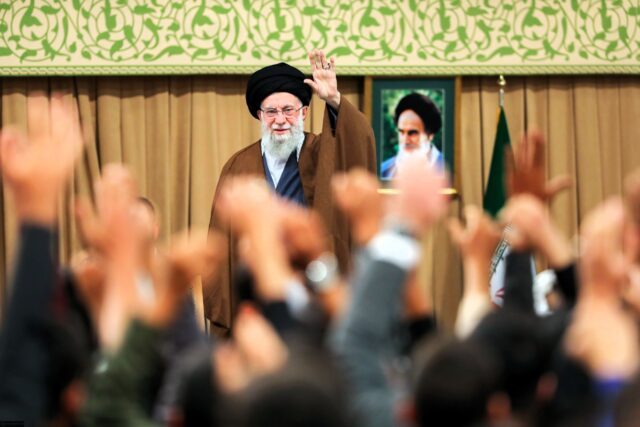 ¿Cómo se elige al líder supremo en Irán y quién vendrá después de Jamenei?