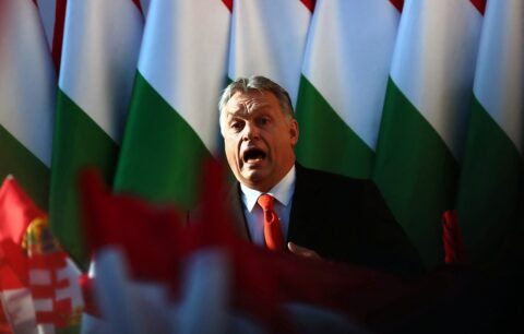 El legado de Viktor Orbán: iliberalismo, ultraderecha y topo de Rusia en Europa