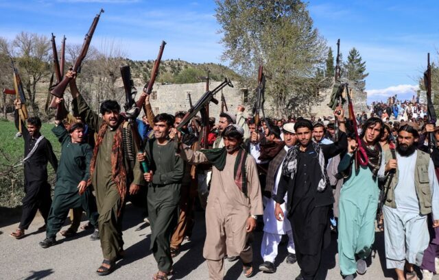 Pakistán, el mediador en Irán que enfrenta su propia guerra con Afganistán