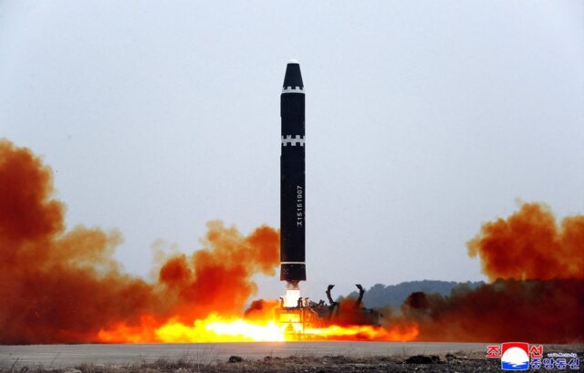 El efecto Irán: la nueva carrera nuclear de las potencias medias